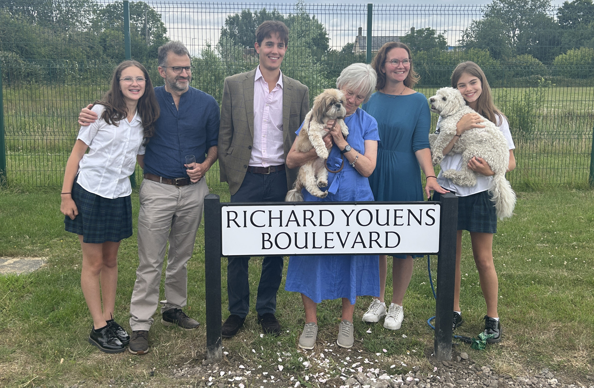 Unveiling Richard Youens Boulevard