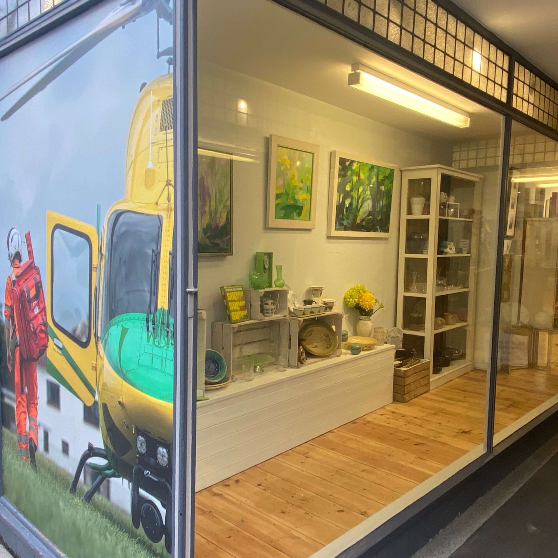 An image of the entrance of the Wiltshire Air Ambulance Charity Shop in Devizes